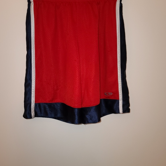 Boys reversible basketball shorts - Picture 2 of 5